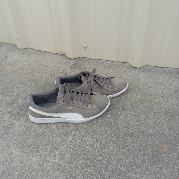 Puma Classic Suede Gray Sneakers | Like New | Women’s Size 8 - Picture 1 of 4
